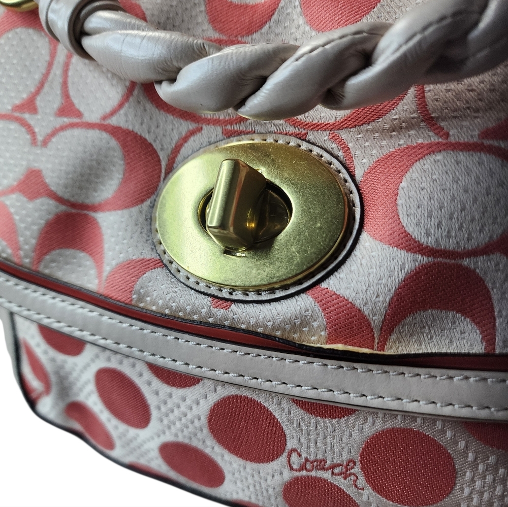 Rare Coach Poppy Signature C-Dot 2-Way Limited Edition Bag - Picture 11 of 16